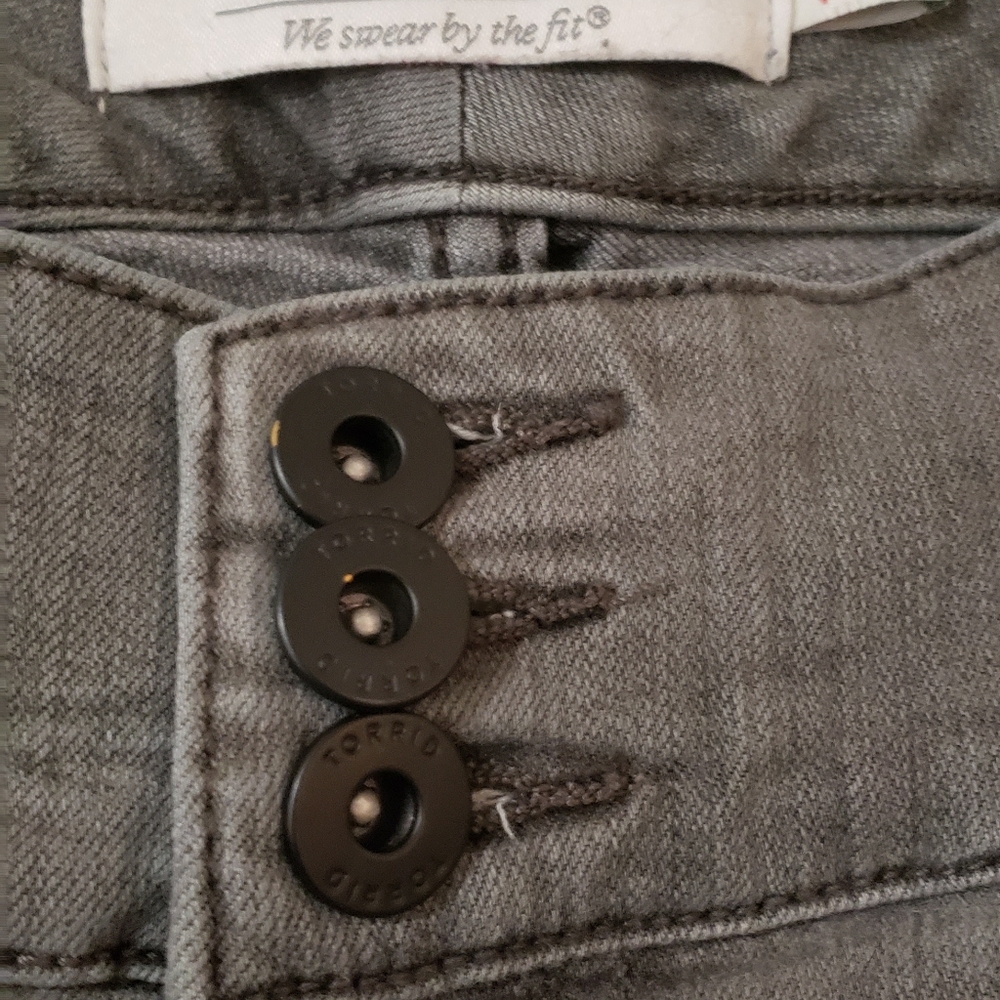 Torrid grey wash jeggings